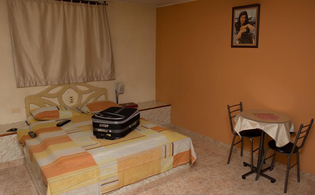 Hotel Doral Suites Bucaramanga Room photo